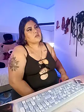 AndreaKinky online show from November 25, 8:25 am