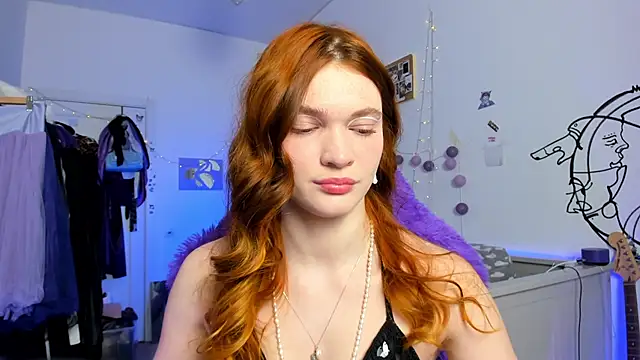 annkeenon online show from February 28, 9:05 pm