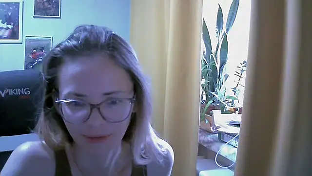 Snapshot of SEA_Dream chatting on October 10, 4:11 am SEA Dream online show from October 10, 4:11 am