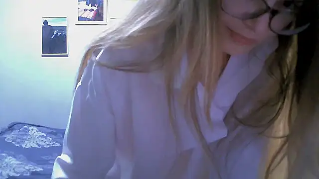 Snapshot of SEA_Dream chatting on December 5, 4:47 pm SEA Dream online show from December 5, 4:47 pm