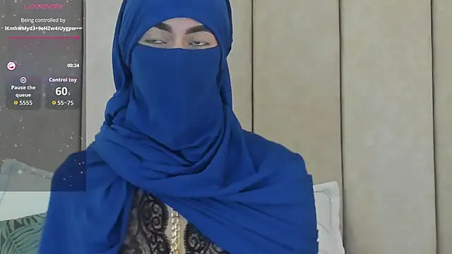 Snapshot of _Zahiira_ chatting on October 25, 11:29 am Zahiira online show from October 25, 11:29 am