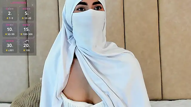 Snapshot of _Zahiira_ chatting on November 4, 12:04 pm Zahiira online show from November 4, 12:04 pm