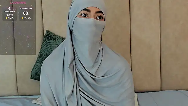 Snapshot of _Zahiira_ chatting on November 13, 12:15 pm Zahiira online show from November 13, 12:15 pm