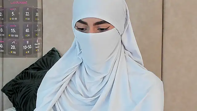 Snapshot of _Zahiira_ chatting on November 18, 12:09 pm Zahiira online show from November 18, 12:09 pm