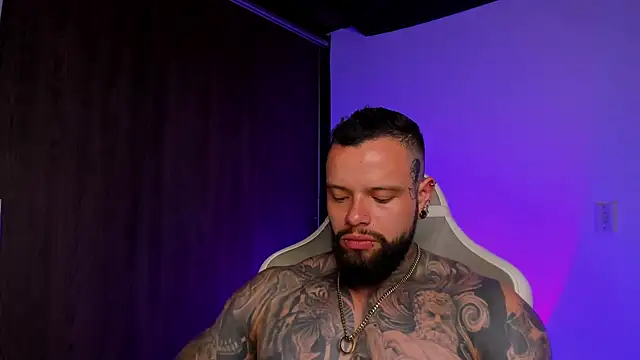 Snapshot of natevillage chatting on October 13, 1:16 am natevillage online show from October 13, 1:16 am