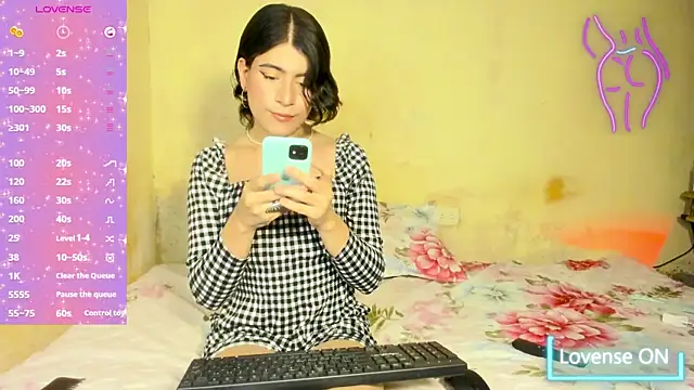 Snapshot of xxxEmmaxx chatting on September 11, 5:29 am xxxEmmaxx online show from September 11, 5:29 am