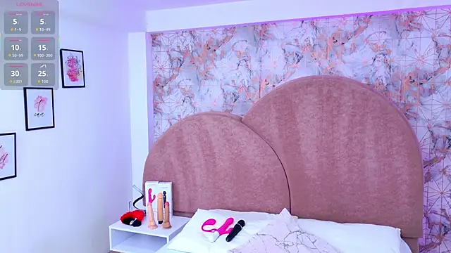 Snapshot of RavenGloomy chatting on November 17, 7:41 pm RavenGloomy online show from November 17, 7:41 pm