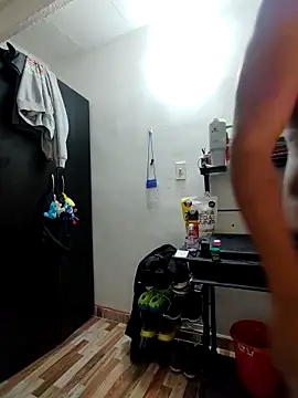 Snapshot of SanChacal5694 chatting on October 29, 2:47 am SanChacal5694 online show from October 29, 2:47 am