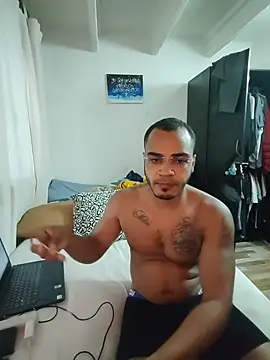 Snapshot of SanChacal5694 chatting on November 9, 10:19 pm SanChacal5694 online show from November 9, 10:19 pm