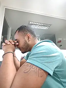 Snapshot of SanChacal5694 chatting on December 3, 11:14 pm SanChacal5694 online show from December 3, 11:14 pm