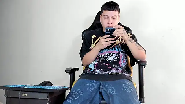 HELLSTAR online show from November 24, 6:18 pm