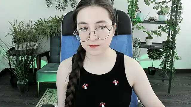 Snapshot of VirtuallVoyant chatting on January 14, 6:41 am VirtuallVoyant online show from January 14, 6:41 am