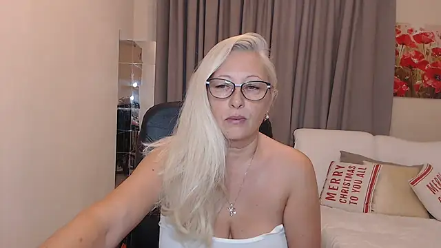 Snapshot of ValeriaSharm chatting on October 23, 10:25 am ValeriaSharm online show from October 23, 10:25 am