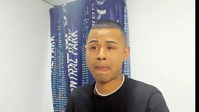  Logan Colton  online show from November 12, 10:20 pm