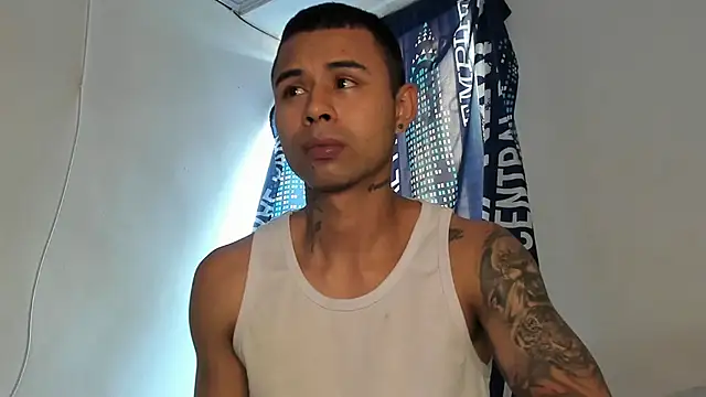  Logan Colton  online show from February 23, 8:50 pm