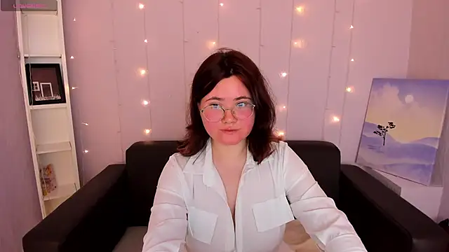 alison  kiss  online show from October 16, 1:50 am