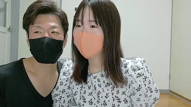 Snapshot of Miku-ooo chatting on September 14, 2:11 am Miku-ooo online show from September 14, 2:11 am