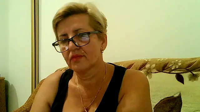 Snapshot of Dana4921 chatting on September 8, 5:23 pm Dana4921 online show from September 8, 5:23 pm
