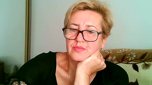 Snapshot of Dana4921 chatting on September 15, 2:28 pm Dana4921 online show from September 15, 2:28 pm