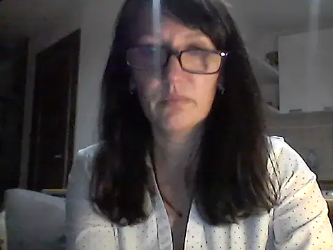 Snapshot of Elena48324 chatting on October 31, 7:59 pm Elena48324 online show from October 31, 7:59 pm