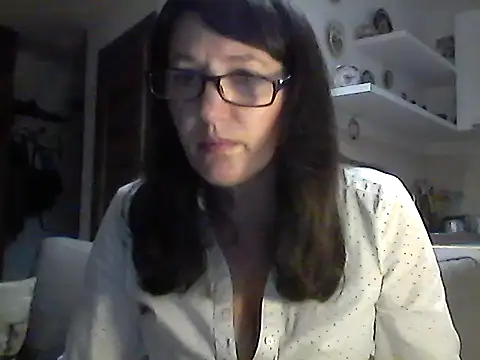 Snapshot of Elena48324 chatting on November 9, 2:15 pm Elena48324 online show from November 9, 2:15 pm