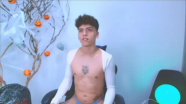 Snapshot of stev_austin_ chatting on October 29, 3:42 am stev austin  online show from October 29, 3:42 am