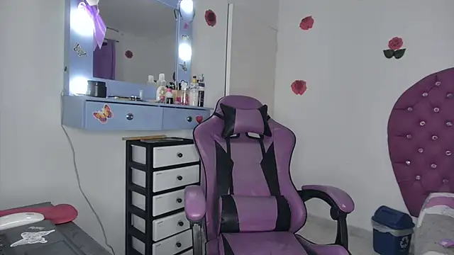 soffy rosses online show from February 22, 1:51 am