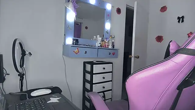 soffy rosses online show from May 24, 1:54 am