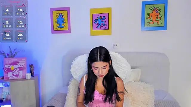 Snapshot of AprilAddams_ chatting on October 31, 10:55 pm AprilAddams online show from October 31, 10:55 pm