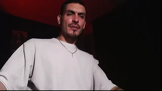 Snapshot of malek_xarx_ chatting on November 20, 3:07 am malek xarx online show from November 20, 3:07 am