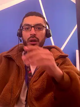 malek xarx  online show from January 7, 3:25 pm