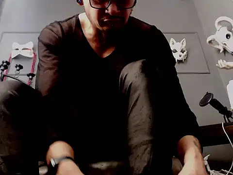 Snapshot of zain_kreigger chatting on November 9, 1:20 pm zain kreigger online show from November 9, 1:20 pm