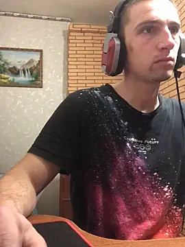 Snapshot of Alexilon chatting on November 26, 3:57 pm Alexilon online show from November 26, 3:57 pm