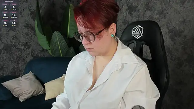 Michelle Wilsson online show from November 7, 8:03 am