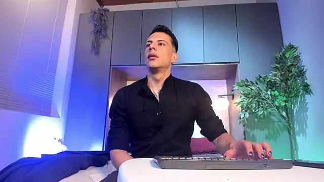 Dustin Sonne online show from May 29, 3:48 am
