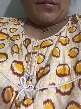 Snapshot of hot_bhabhi69 chatting on September 28, 5:51 pm hot bhabhi69 online show from September 28, 5:51 pm