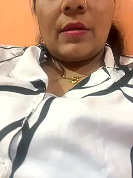 Snapshot of hot_bhabhi69 chatting on October 13, 6:35 am hot bhabhi69 online show from October 13, 6:35 am