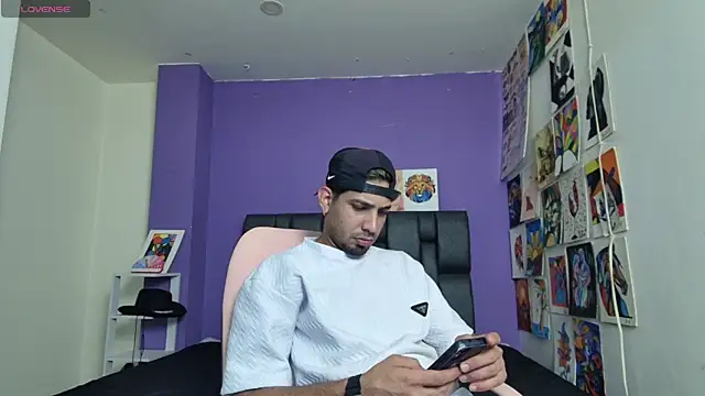 ashtoncooperr online show from March 1, 4:42 pm