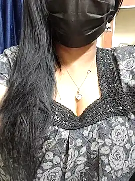 honey-flower online show from December 15, 9:30 pm