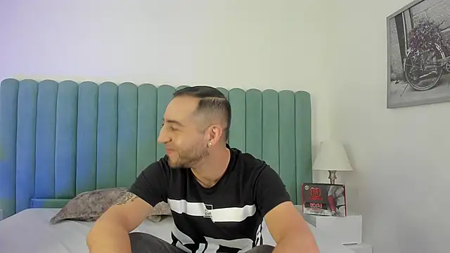 Lushian  online show from November 20, 3:01 pm