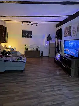 Seductively4 20 online show from January 16, 7:45 am