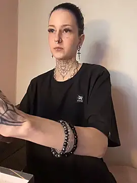 Seductively4 20 online show from April 18, 12:20 pm