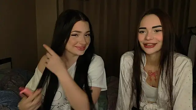 Snapshot of honey_____bunny chatting on September 15, 7:25 pm honey bunny online show from September 15, 7:25 pm