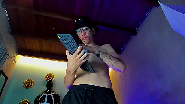 david huge online show from November 5, 1:33 pm