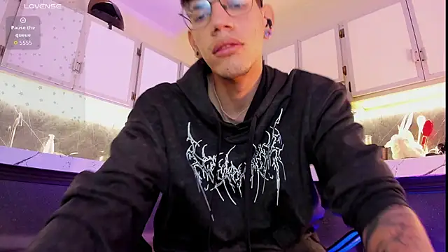 david huge online show from December 1, 1:27 pm