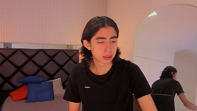 Snapshot of ryo_light chatting on October 13, 8:20 pm ryo light online show from October 13, 8:20 pm