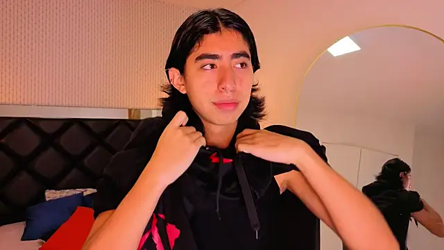 Snapshot of ryo_light chatting on October 16, 8:10 pm ryo light online show from October 16, 8:10 pm