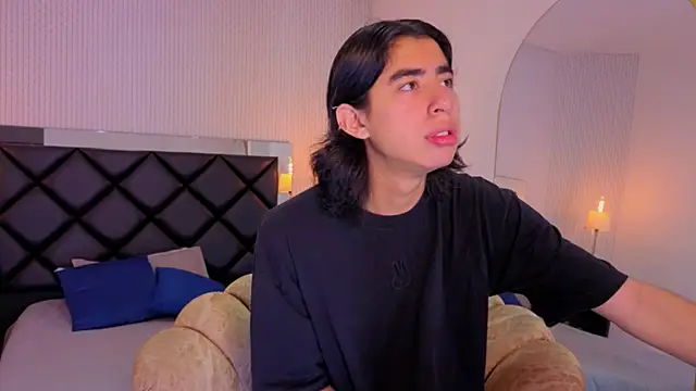 Snapshot of ryo_light chatting on November 10, 8:08 pm ryo light online show from November 10, 8:08 pm