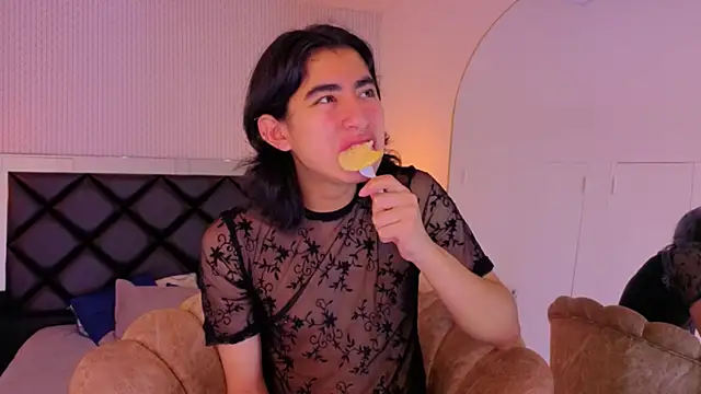 Snapshot of ryo_light chatting on November 12, 8:08 pm ryo light online show from November 12, 8:08 pm