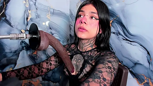 Emily Evo online show from September 10, 7:36 pm